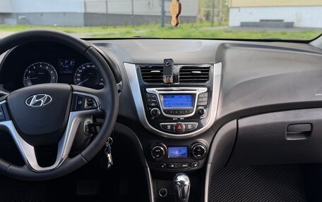 Hyundai Solaris II рестайлинг, 2012 год, 819 000 рублей, 8 фотография