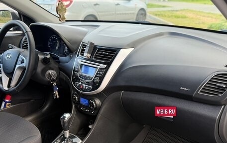 Hyundai Solaris II рестайлинг, 2012 год, 819 000 рублей, 7 фотография
