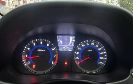 Hyundai Solaris II рестайлинг, 2012 год, 680 000 рублей, 6 фотография