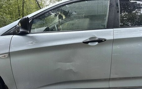 Hyundai Solaris II рестайлинг, 2012 год, 680 000 рублей, 5 фотография