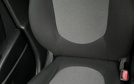 Hyundai Solaris II рестайлинг, 2012 год, 680 000 рублей, 8 фотография