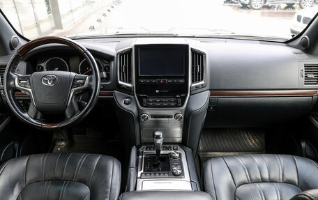 Toyota Land Cruiser 200, 2020 год, 8 149 000 рублей, 14 фотография