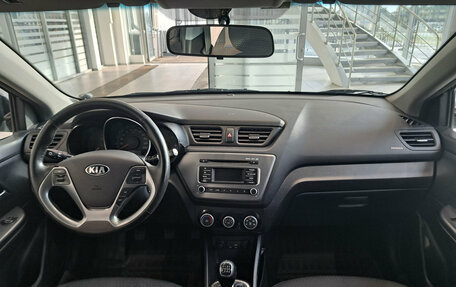 KIA Rio III рестайлинг, 2016 год, 1 200 000 рублей, 18 фотография
