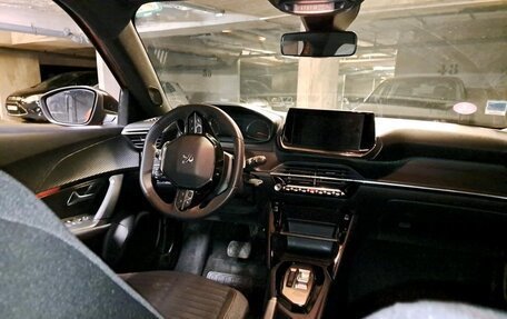 Peugeot 2008 II, 2023 год, 1 799 000 рублей, 5 фотография