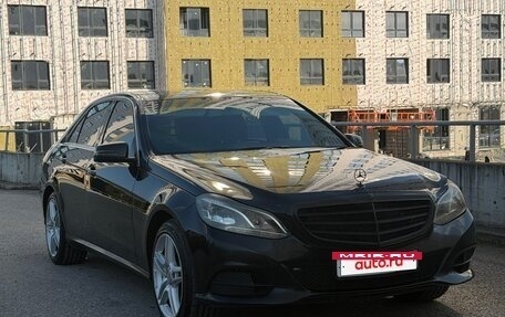 Mercedes-Benz E-Класс, 2015 год, 1 999 000 рублей, 3 фотография