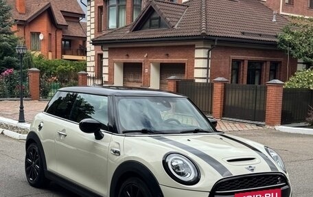 MINI Hatch, 2020 год, 8 фотография