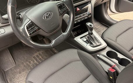 Hyundai Elantra VI рестайлинг, 2018 год, 1 420 000 рублей, 5 фотография