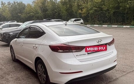Hyundai Elantra VI рестайлинг, 2018 год, 1 420 000 рублей, 9 фотография