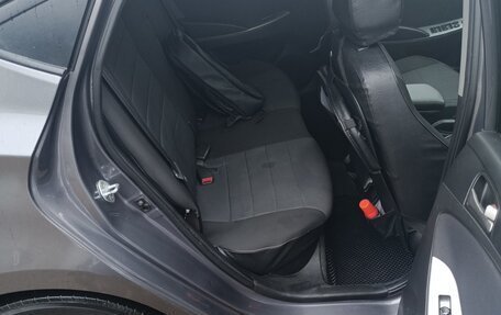 Hyundai Solaris II рестайлинг, 2015 год, 1 040 000 рублей, 4 фотография