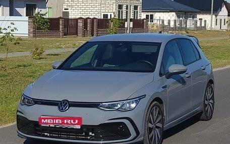Volkswagen Golf VIII, 2022 год, 3 200 000 рублей, 1 фотография
