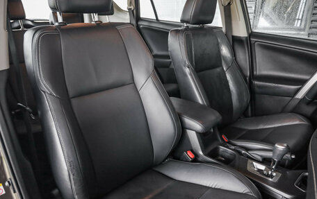 Toyota RAV4, 2017 год, 2 399 000 рублей, 25 фотография