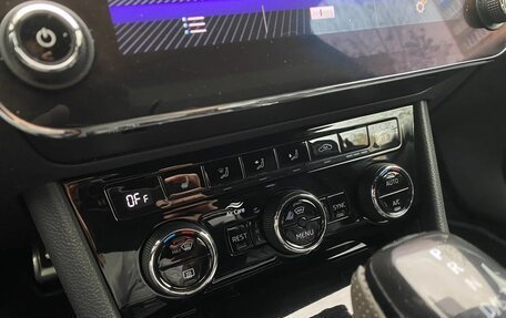 Skoda Superb III рестайлинг, 2018 год, 2 169 000 рублей, 40 фотография