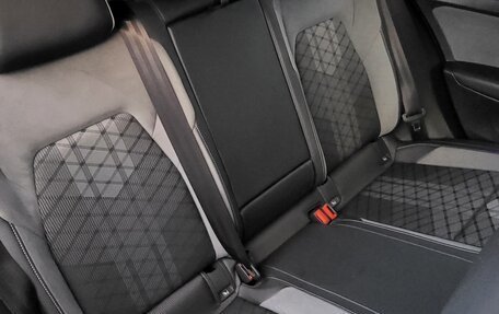 Volkswagen Golf VIII, 2022 год, 3 200 000 рублей, 12 фотография