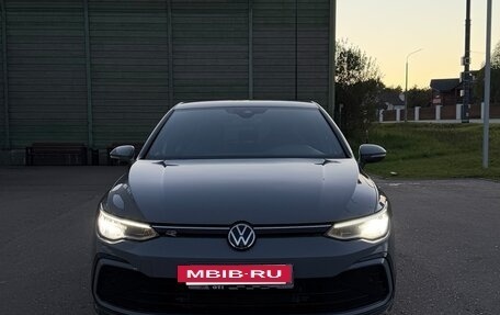 Volkswagen Golf VIII, 2022 год, 3 200 000 рублей, 22 фотография