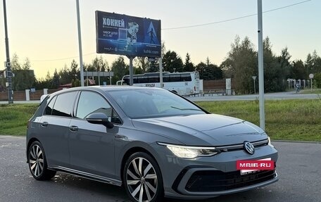Volkswagen Golf VIII, 2022 год, 3 200 000 рублей, 21 фотография