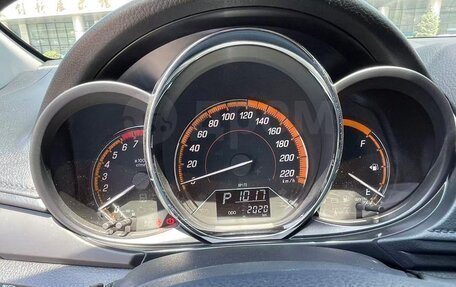 Toyota Yaris XP150 рестайлинг, 2022 год, 1 395 000 рублей, 12 фотография