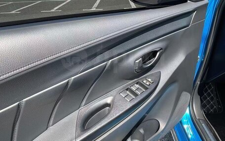Toyota Yaris XP150 рестайлинг, 2022 год, 1 395 000 рублей, 16 фотография
