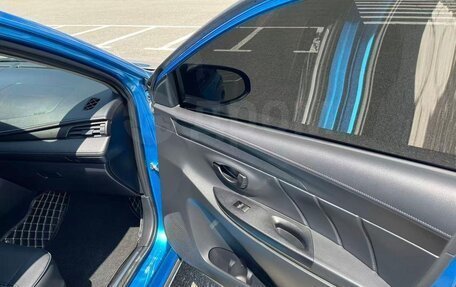 Toyota Yaris XP150 рестайлинг, 2022 год, 1 395 000 рублей, 19 фотография