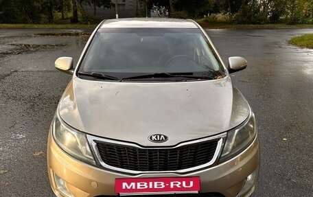 KIA Rio III рестайлинг, 2014 год, 800 000 рублей, 2 фотография