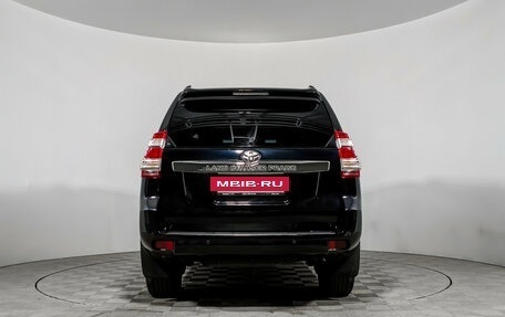 Toyota Land Cruiser Prado 150 рестайлинг 2, 2015 год, 2 990 000 рублей, 6 фотография