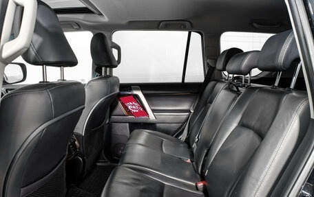 Toyota Land Cruiser Prado 150 рестайлинг 2, 2015 год, 2 990 000 рублей, 13 фотография