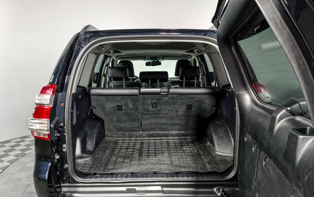 Toyota Land Cruiser Prado 150 рестайлинг 2, 2015 год, 2 990 000 рублей, 26 фотография