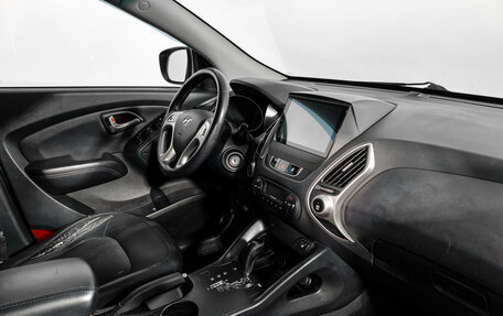 Hyundai ix35 I рестайлинг, 2012 год, 890 000 рублей, 13 фотография