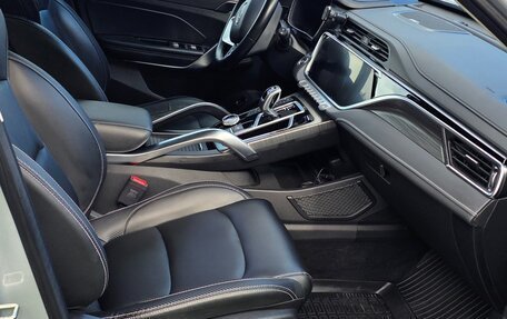 Geely Atlas, 2022 год, 1 800 000 рублей, 9 фотография