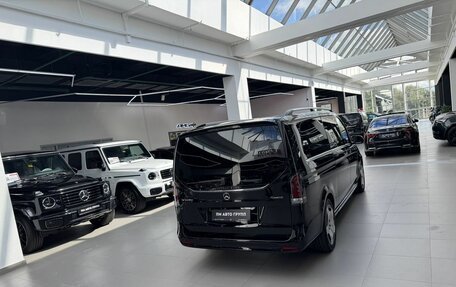 Mercedes-Benz V-Класс, 2026 год, 14 890 000 рублей, 38 фотография