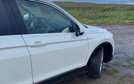 Volkswagen Tiguan II, 2018 год, 2 600 000 рублей, 6 фотография