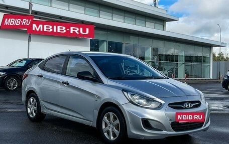 Hyundai Solaris II рестайлинг, 2011 год, 747 000 рублей, 3 фотография