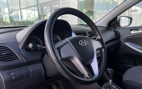 Hyundai Solaris II рестайлинг, 2011 год, 747 000 рублей, 13 фотография