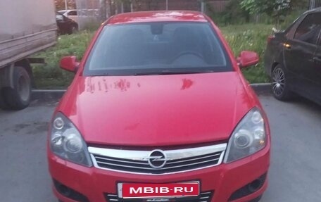 Opel Astra J, 2012 год, 495 000 рублей, 1 фотография