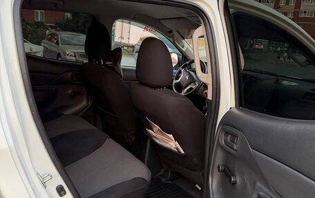 Mitsubishi L200 IV рестайлинг, 2021 год, 1 700 000 рублей, 6 фотография