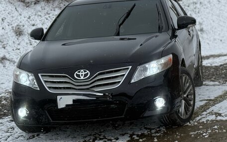 Toyota Camry, 2011 год, 1 150 000 рублей, 2 фотография