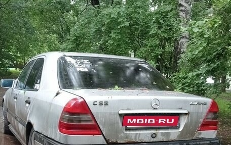 Mercedes-Benz C-Класс, 1996 год, 120 000 рублей, 2 фотография