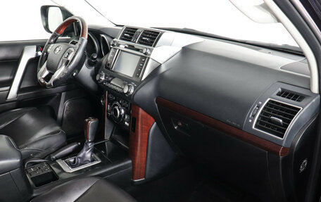 Toyota Land Cruiser Prado 150 рестайлинг 2, 2013 год, 3 597 000 рублей, 10 фотография