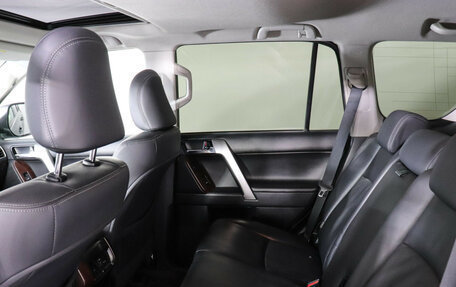Toyota Land Cruiser Prado 150 рестайлинг 2, 2013 год, 3 597 000 рублей, 12 фотография