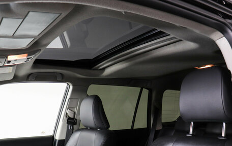 Toyota Land Cruiser Prado 150 рестайлинг 2, 2013 год, 3 597 000 рублей, 17 фотография