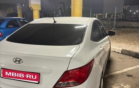 Hyundai Solaris II рестайлинг, 2015 год, 765 000 рублей, 6 фотография