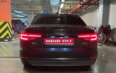Audi A4, 2018 год, 2 300 000 рублей, 4 фотография