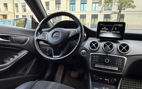Mercedes-Benz CLA, 2018 год, 2 400 000 рублей, 22 фотография