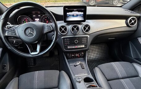 Mercedes-Benz CLA, 2018 год, 2 400 000 рублей, 25 фотография