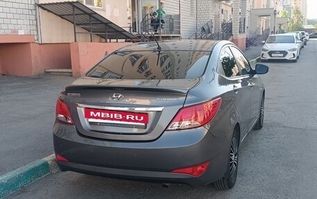Hyundai Solaris II рестайлинг, 2014 год, 875 000 рублей, 2 фотография