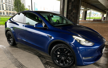 Tesla Model Y I, 2021 год, 4 340 000 рублей, 2 фотография