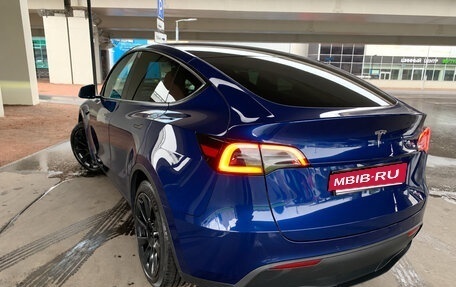 Tesla Model Y I, 2021 год, 4 340 000 рублей, 8 фотография