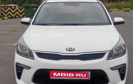 KIA Rio IV, 2018 год, 1 350 000 рублей, 1 фотография