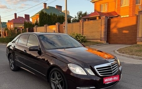 Mercedes-Benz E-Класс, 2010 год, 1 265 000 рублей, 6 фотография