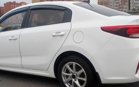 KIA Rio IV, 2018 год, 1 350 000 рублей, 3 фотография