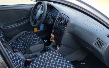 Toyota Avensis III рестайлинг, 1999 год, 260 000 рублей, 4 фотография